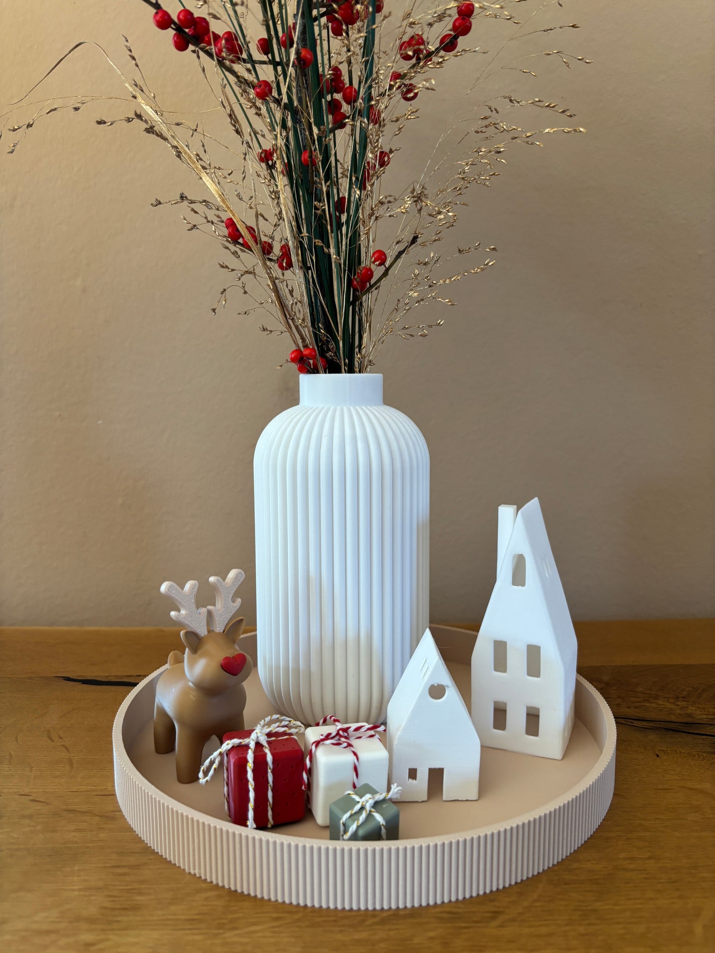 Bele dekorativne hišice