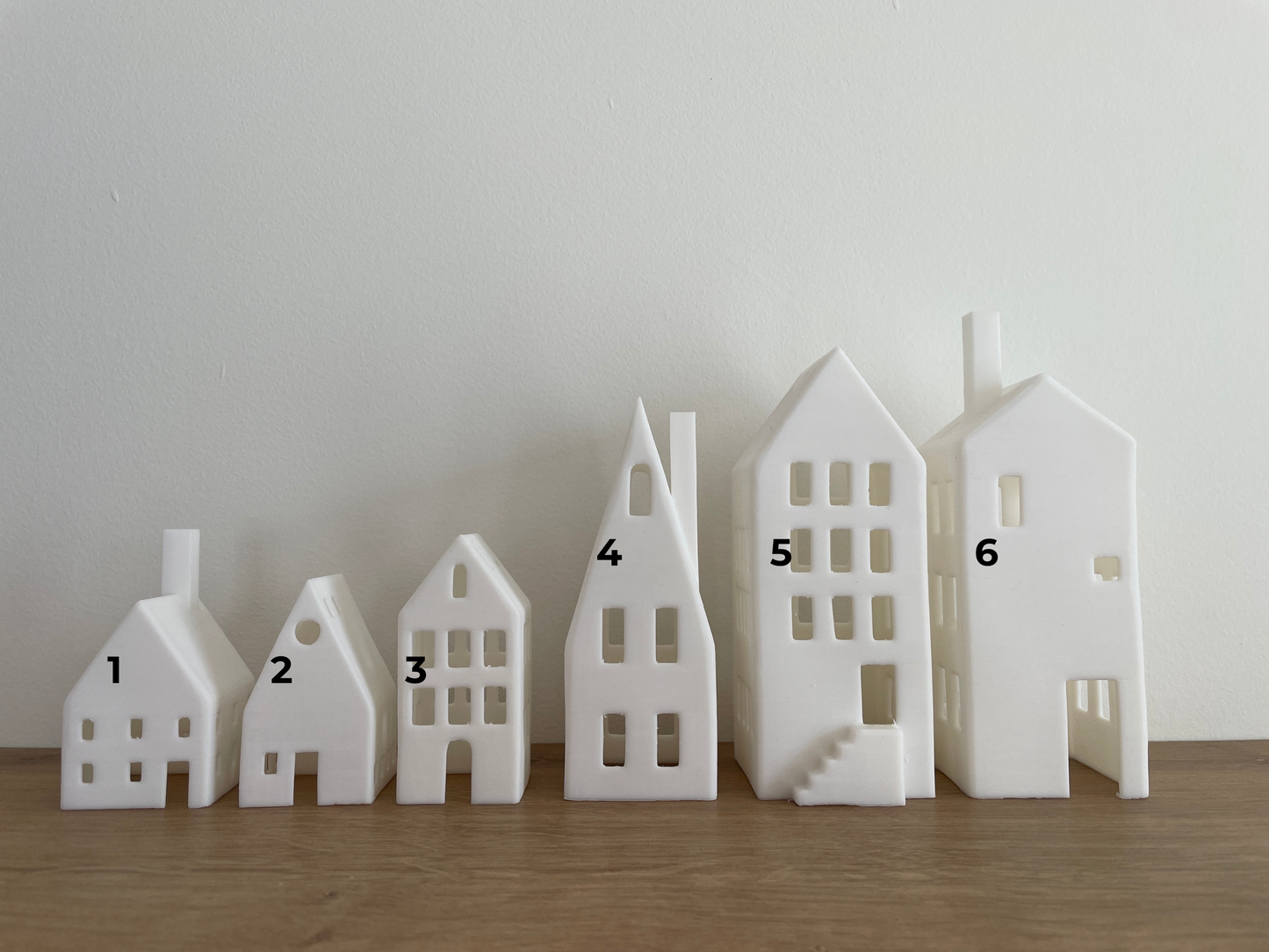 Bele dekorativne hišice